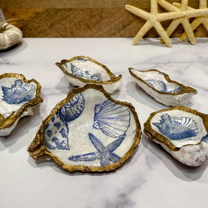 Blue Shells Design Oyster Shell Ring Dish image 2