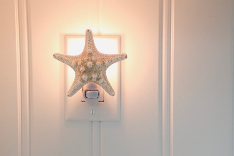 Starfish Plug In Night Light image 1