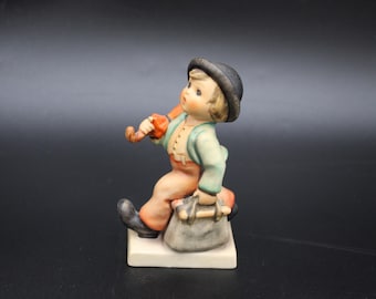 Hummel #11 2/0, Goebel Hummel 'merry Wanderer', TMK3, C.1960-1972