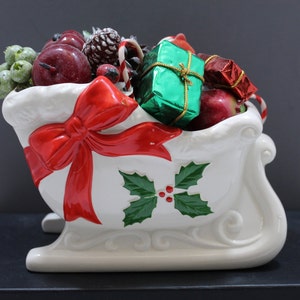 Vintage Norcrest Christmas Ceramic Sleigh Planter Candy Dish Japan