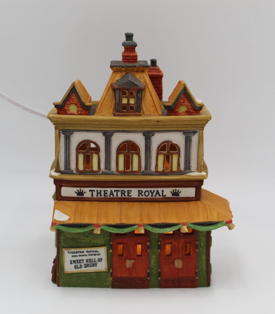 Heritage Village Collection Dickens' Village Series theatre Royal Hand