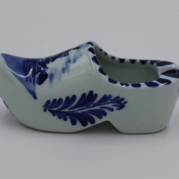 Vintage Hand Painted DelftsBlauw Ceramic Clog Shoe Dutch Shoes Figurines Ashtray