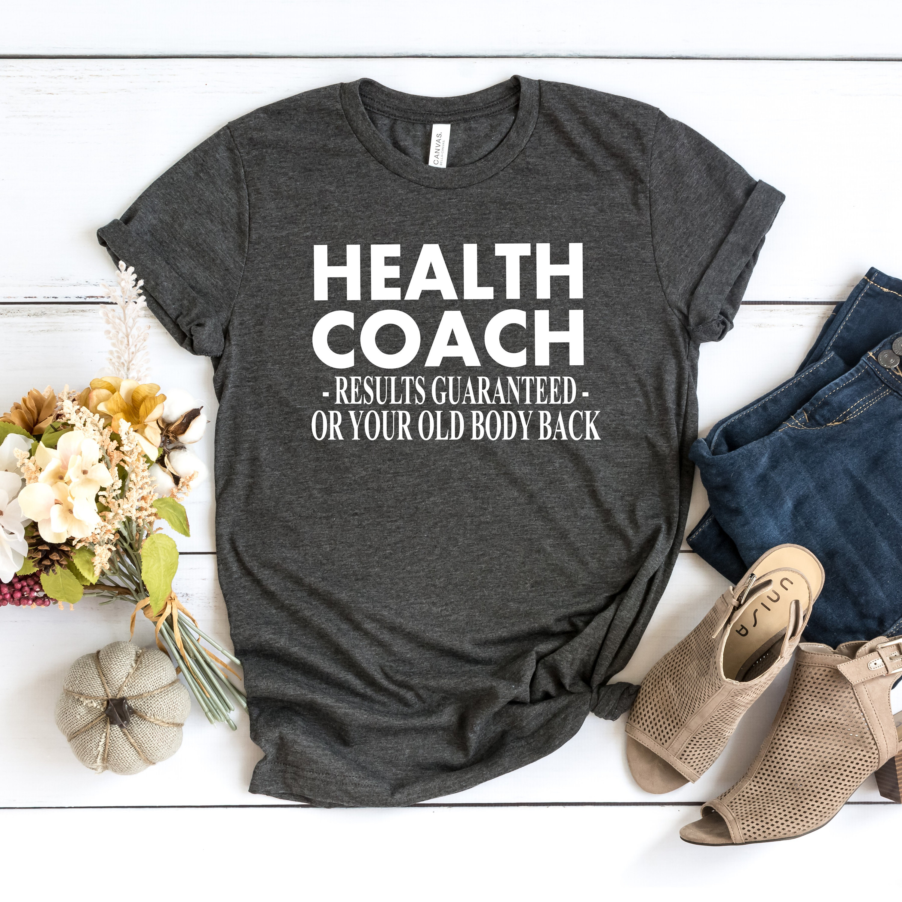 Health Coach Shirt - Risultati Health Coach garantiti - Fun Health Coach Shirt- Health Coach Gift - Regalo per Health Coach - T-shirt Health Neck