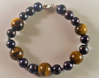 Tiger eye and bfreshwater black pearl Bracelet