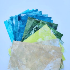 Mídia mista, kits de papel para colagem, papéis pintados à mão, cores azul e verde, 15 papéis pintados à mão A5
