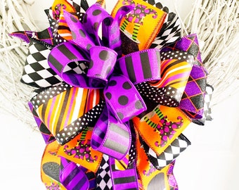 Witch Shoe Halloween Bow: Festive Wired Ribbon Decor