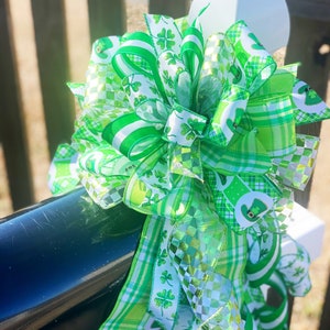 St Patrick’s Collection - St Patty’s Decor,St Patty’s Bow,St Patrick’s Bow,St Patrick’s Ribbon,Green Ribbon,Shamrocks,Shamrocks Bow, Wreath