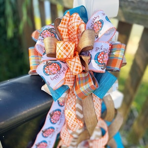 Herbst Kürbis Schleife: Petrol, Orange und Sackleinenband