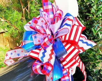 Patriotic Stars and Stripes Bow – Festive Wreath & Mailbox Decor