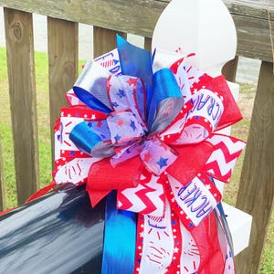 Patriotic Mailbox Bow – Red, White, and Blue Stars & Stripes