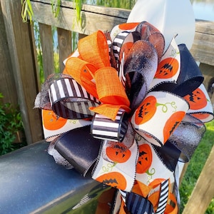 Halloween Kürbis Schleife: Wired Band-Kranz-Dekor