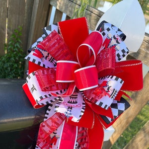 Nutcracker Christmas Bow: Wired Ribbon Wreath, Tree Topper Decor