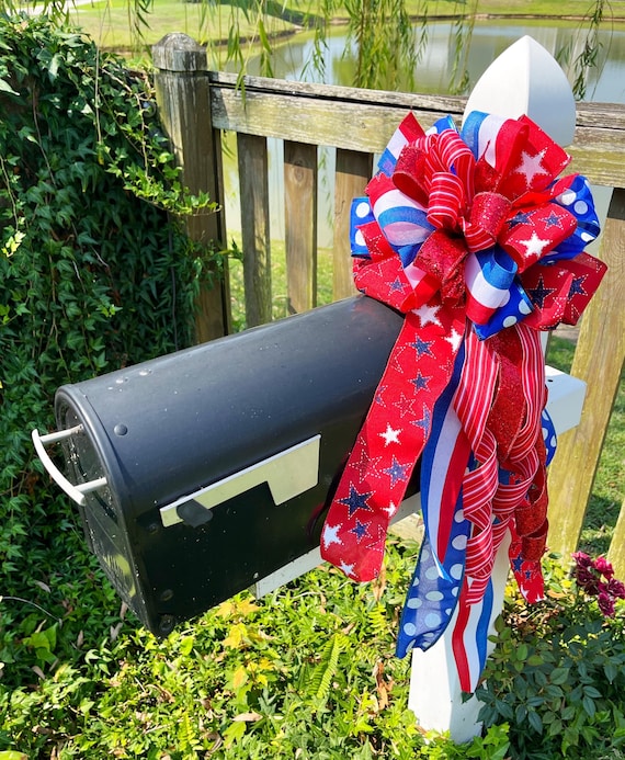 Patriotic Red White Blue Bow: July 4th Decor