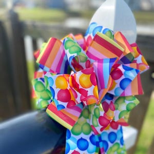 Birthday Balloon Bow: Handmade Wired Ribbon Party Decor