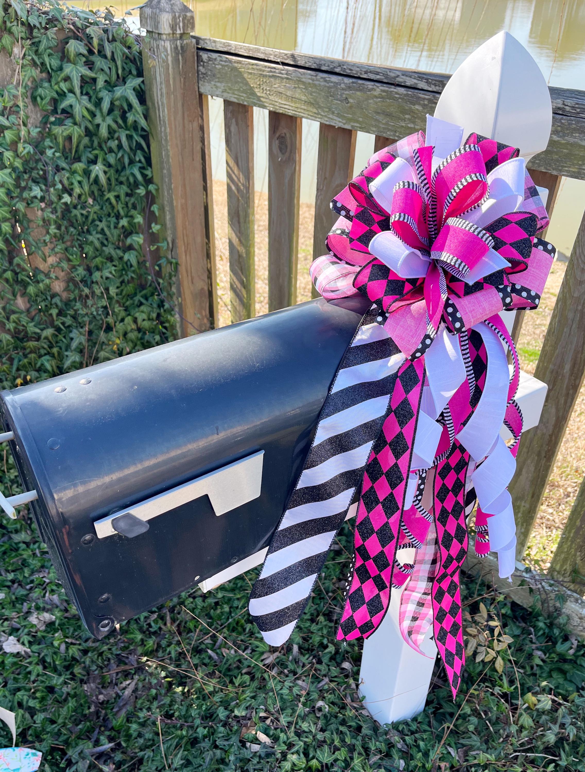 Handmade Hot Pink Bow: Black & White Multi-pattern Wired  display picture 1