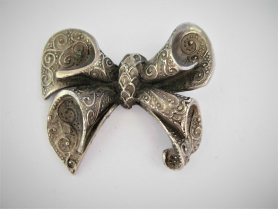 Large Vintage Victorian Style Bow Brooch 1970s - image 2