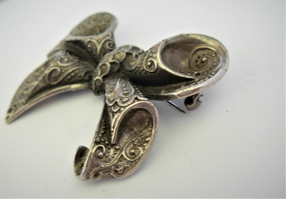 Large Vintage Victorian Style Bow Brooch 1970s - image 4