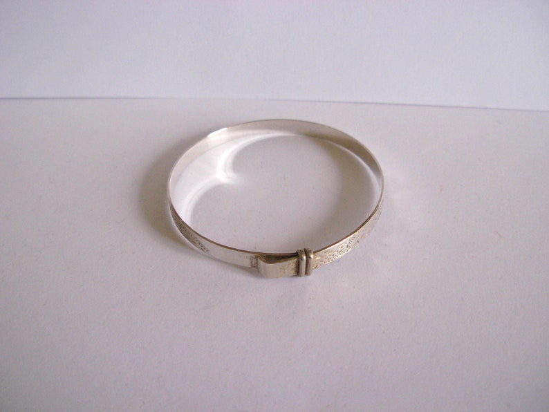 childs silver bangle