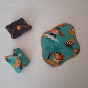 Set di 3 PantyLiner riutilizzabili di cotone organico / pad mestruali riutilizzabili con borsa da viaggio bagnata
