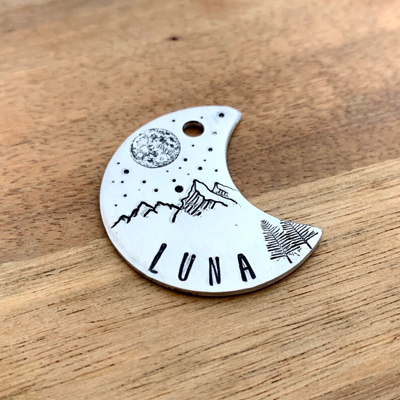 luna dog tag
