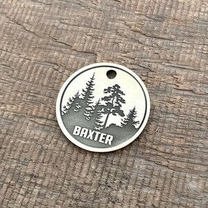 Bos hondenpenning, bomen huisdier ID-tag, kat ID-tag, gepersonaliseerde hondenpenning, microchip huisdier tag, custom, hondenhalsband tag, uniek, schattig, dik afbeelding 4