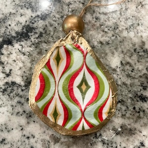 Retro Christmas Oyster shell ornament