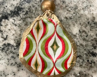Retro Christmas Oyster shell ornament