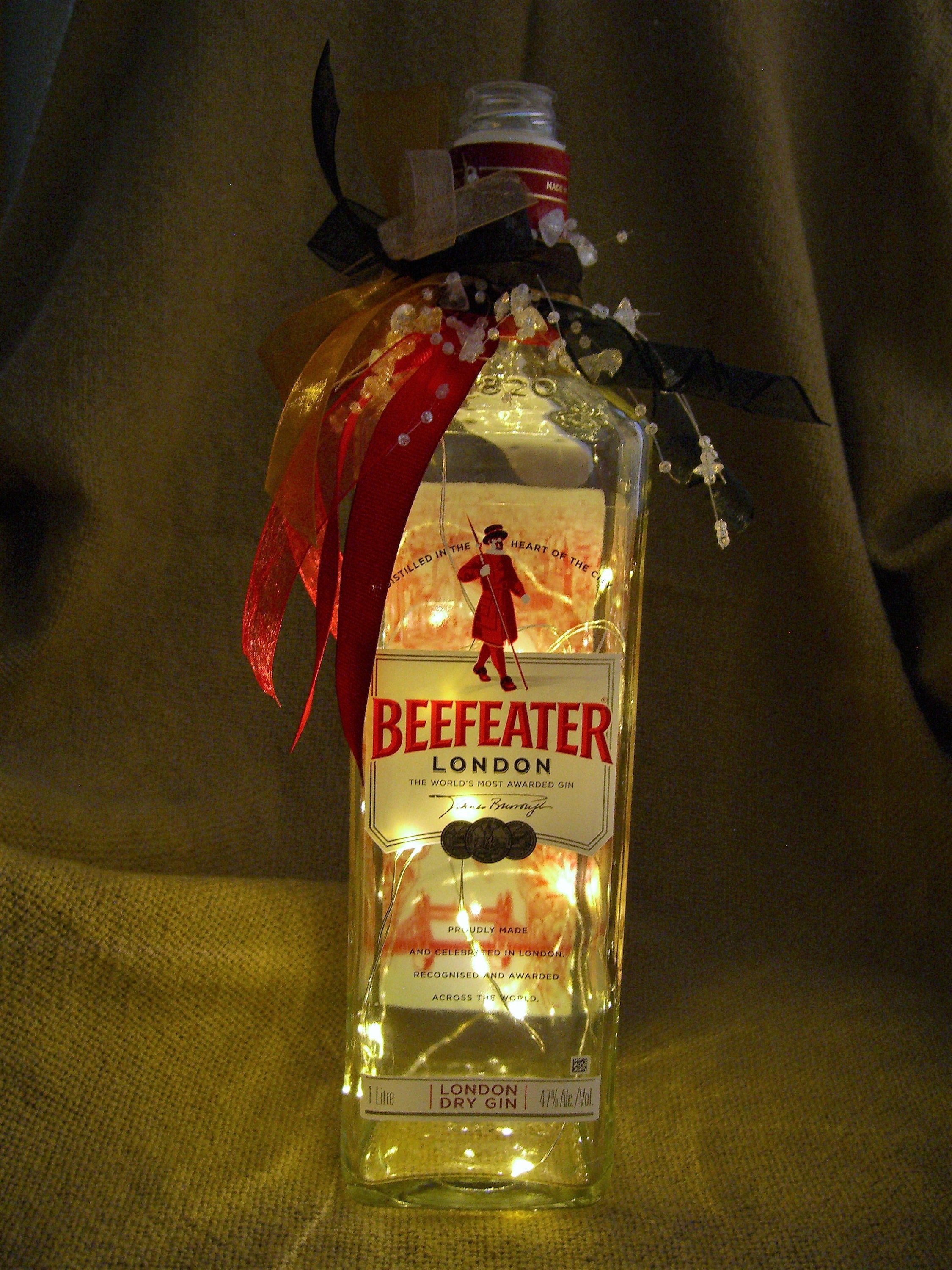 Gin bottle  with battery operated 40 White Leds 5000329002322 Beefeater Up cycled  Beefeater 1Ltr 