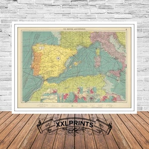 Puede incluir: Mapa vintage del Mar Mediterráneo Occidental, que muestra España, Portugal, Francia, Italia y el norte de África. El mapa está impreso en tonos de azul, verde, amarillo y rojo, con líneas negras para las fronteras y las vías navegables. El título "The Western Mediterranean" está impreso en la parte superior del mapa.