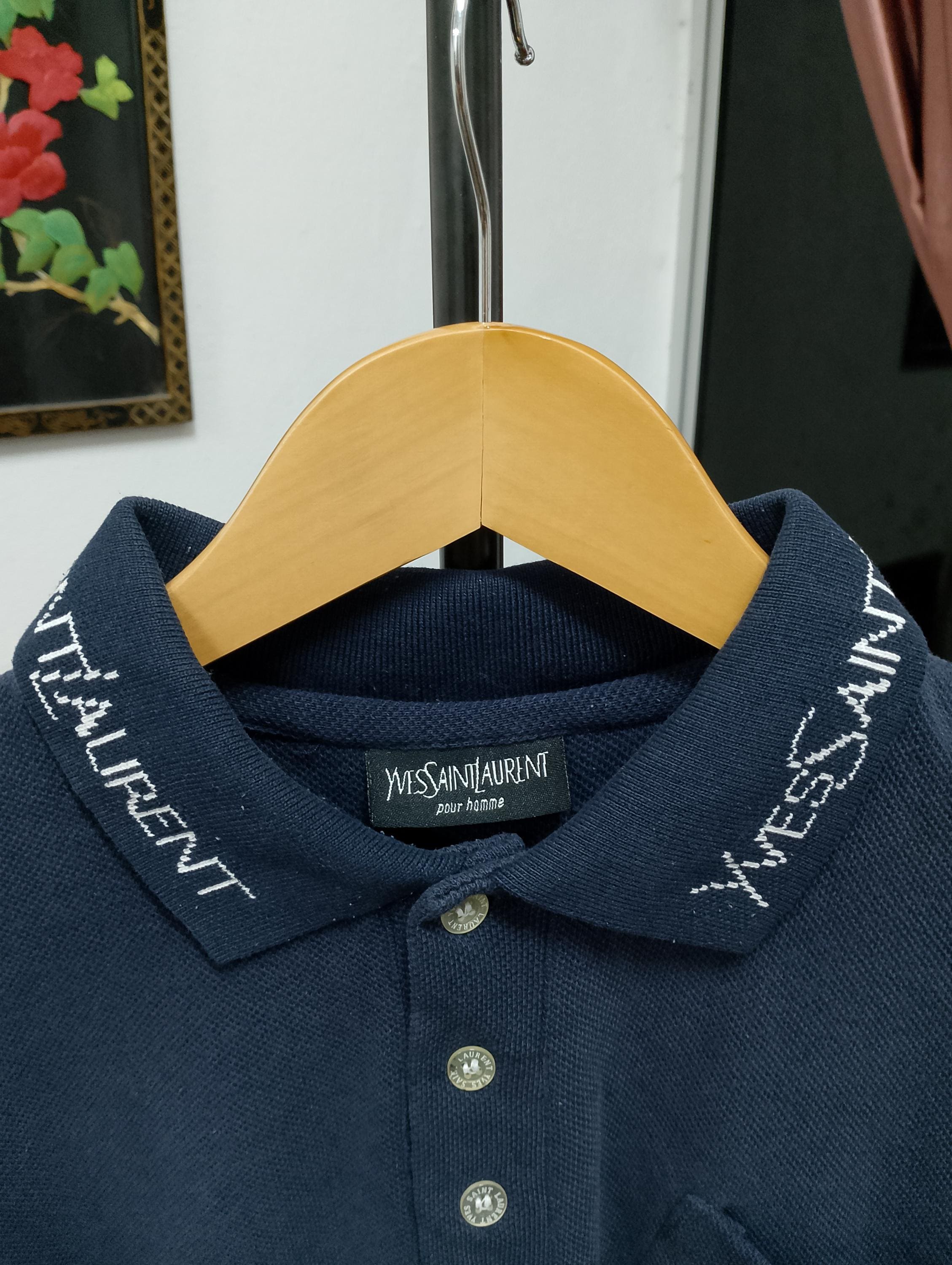 ヴィンテージ イヴ・サンローラン YSL 長袖ポロシャツ – 刺繍ロゴ