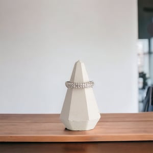 Atelier IDeco - anello Porta di calcestruzzo, supporto Gioielli bianco Ideale anello di fidanzamento a San Valentino