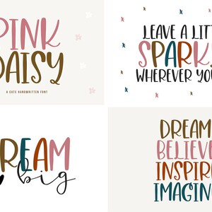 Pode incluir: Um download digital de uma fonte de letra manuscrita chamada "Pink Daisy". A fonte &eacute; mostrada em uma variedade de cores e estilos, incluindo rosa, marrom e azul-petr&oacute;leo. A fonte tamb&eacute;m &eacute; usada para criar v&aacute;rias cita&ccedil;&otilde;es inspiradoras, como "Deixe um pouco de brilho por onde voc&ecirc; passar" e "Sonhe grande".