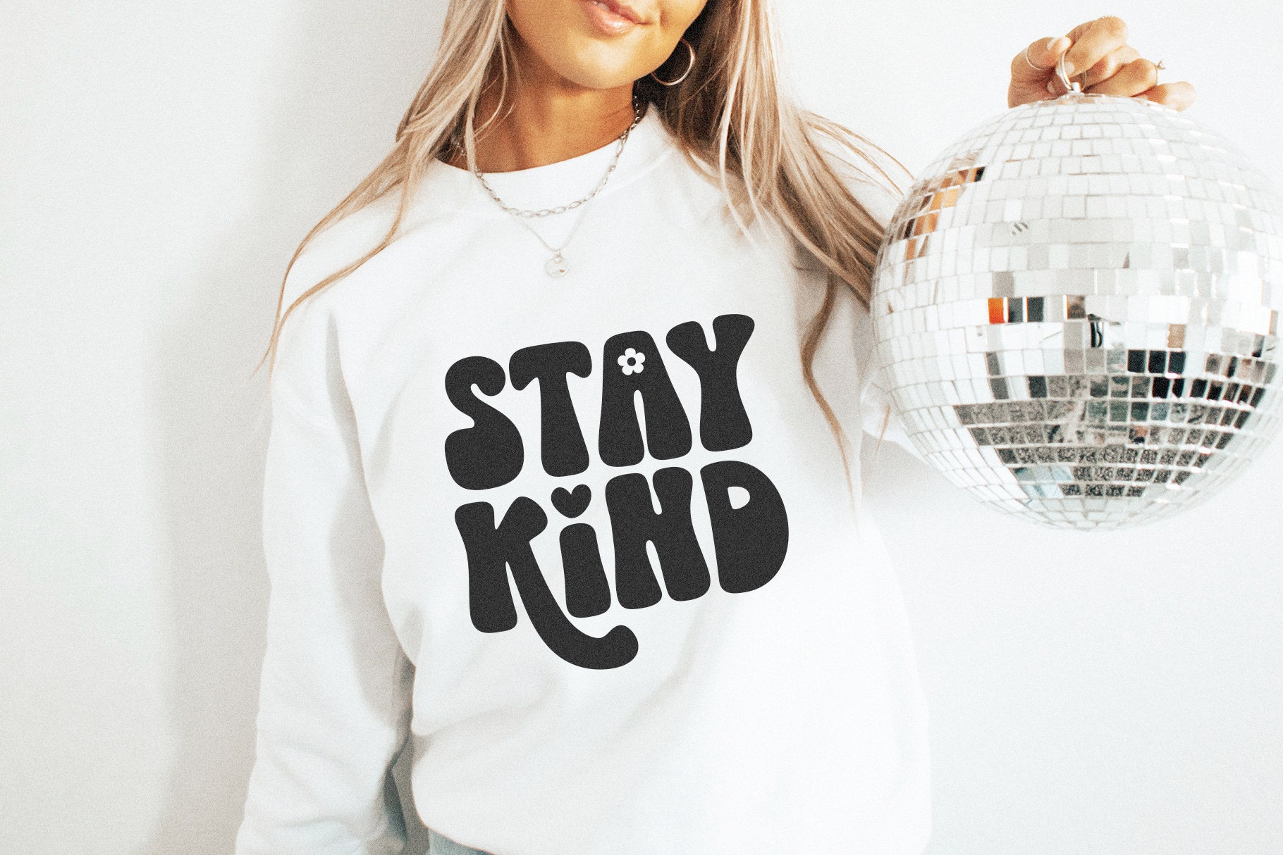 Luna Jade Retro Font - Groovy Font, Modern Font, Hippie Font, 70s Font ...
