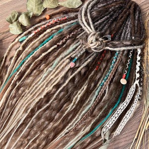 Ombre Brown to Blonde Blue Synthetic Dreadlock Extensions: Brown Wavy Crochet Dreads and Braids