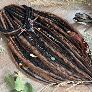 Synthetic SE Dreads Brown Black Curly Crochet Dreadlock Extensions Full Set Single Ended Fake Extensions DE Faux Locs Wavy Boho Style