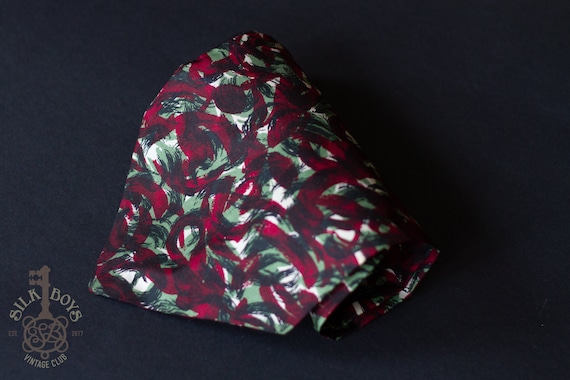 White, Green, Burgundy Dark Red and Black Stiff 10