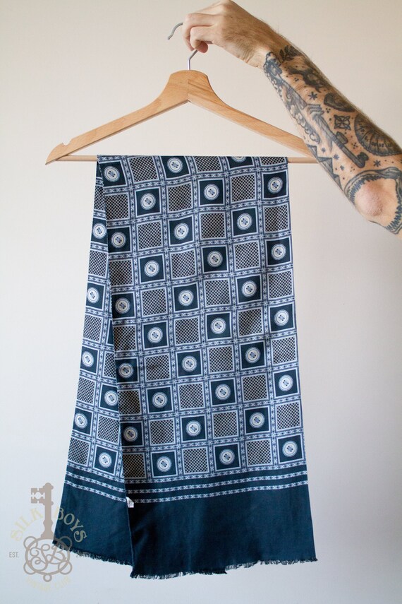 100% Silk Luxury Vintage Mens Scarf | Geometric Pa
