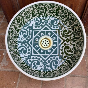 Exquisite Moroccan-inspired Handmade Washbasins: Elevate Your Bathroom with Artisan Craftsmanship