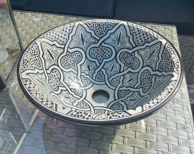 Handmade and hand painted Moroccan ceramic sink/washbasin. Moroccan washbasin handmade.