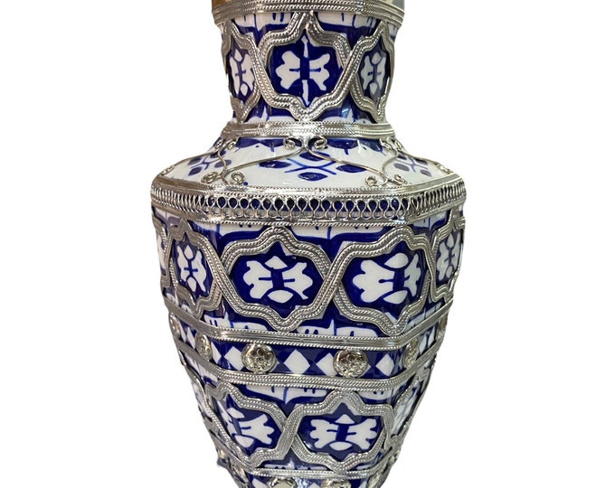 Fes ceramic vase, handmade and hand painted, inlaid with nickel silver / ceramic vase and nickel silver.