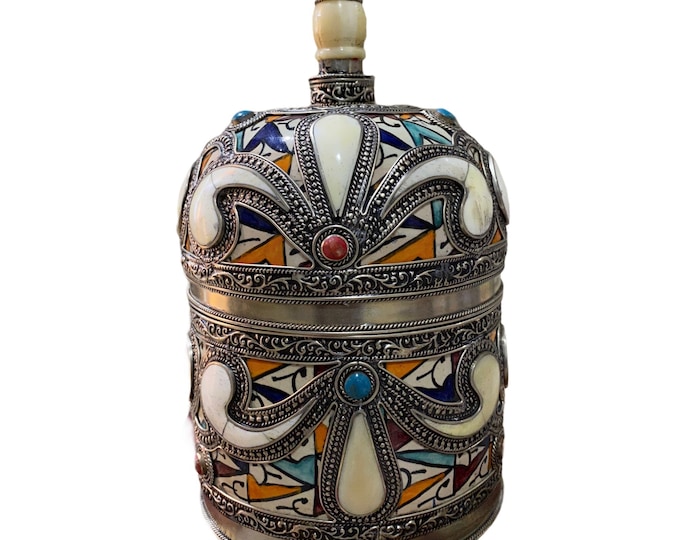 Moroccan jewelry box handmade.Moroccan jewelry box handmade, ceramics jewelry box. unique jewelry box