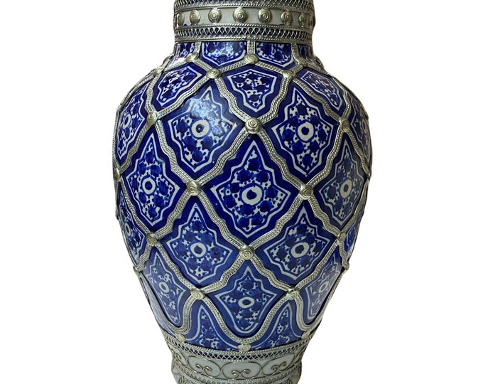 Fes ceramic vase, handmade and hand-painted, encrusted with the ceramic maillechort/vase and maillechort.