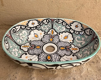 Handbemaltes marokkanisches ovales Waschbecken: Handgefertigtes Badezimmerwaschbecken aus Keramik – exotischer Dekor-Akzent