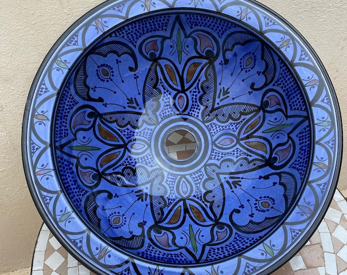 sink/Evier/Handmade and hand painted Moroccan ceramic washbasin. Moroccan washbasin handmade