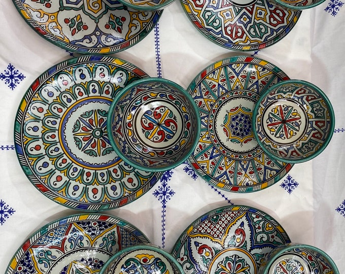 Moroccan Fes ceramic table service, handmade and hand painted. Moroccan Fes ceramic table set, handmade and hand painted.