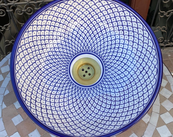 Moroccan ceramic basin/sink from Fes, handmade and hand painted. Moroccan ceramics sink handmade, hand painted.