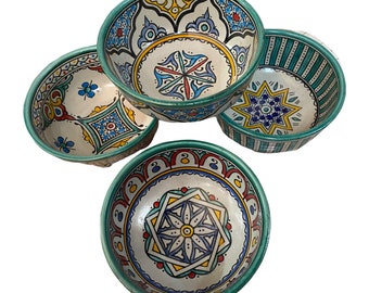 Set of 4 handmade and hand-painted Fes ceramic bowls/cereal bowls/soup bowls.