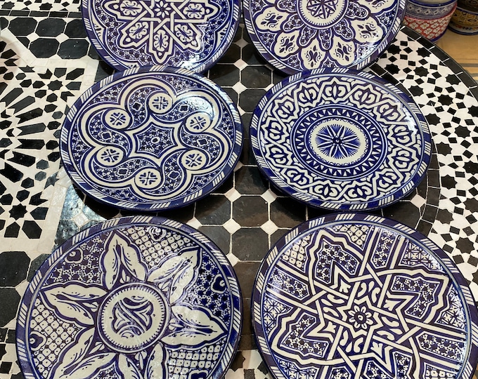 Dinner set/ dinner plate/ set of 6 dinner plat, handmade and hand painted with deferent design.