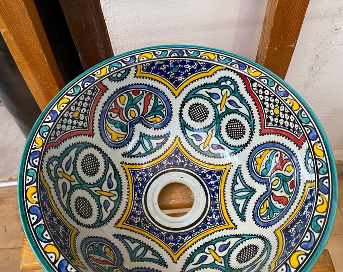 Handmade Moroccan ceramic washbasin. Moroccan ceramic washbasin handmade. Sink