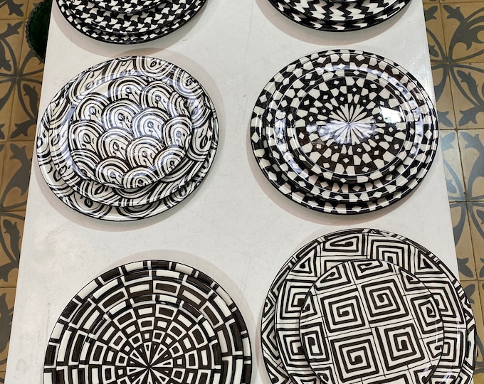 Table service/ table service in black and white Fes ceramic, handmade and hand painted.